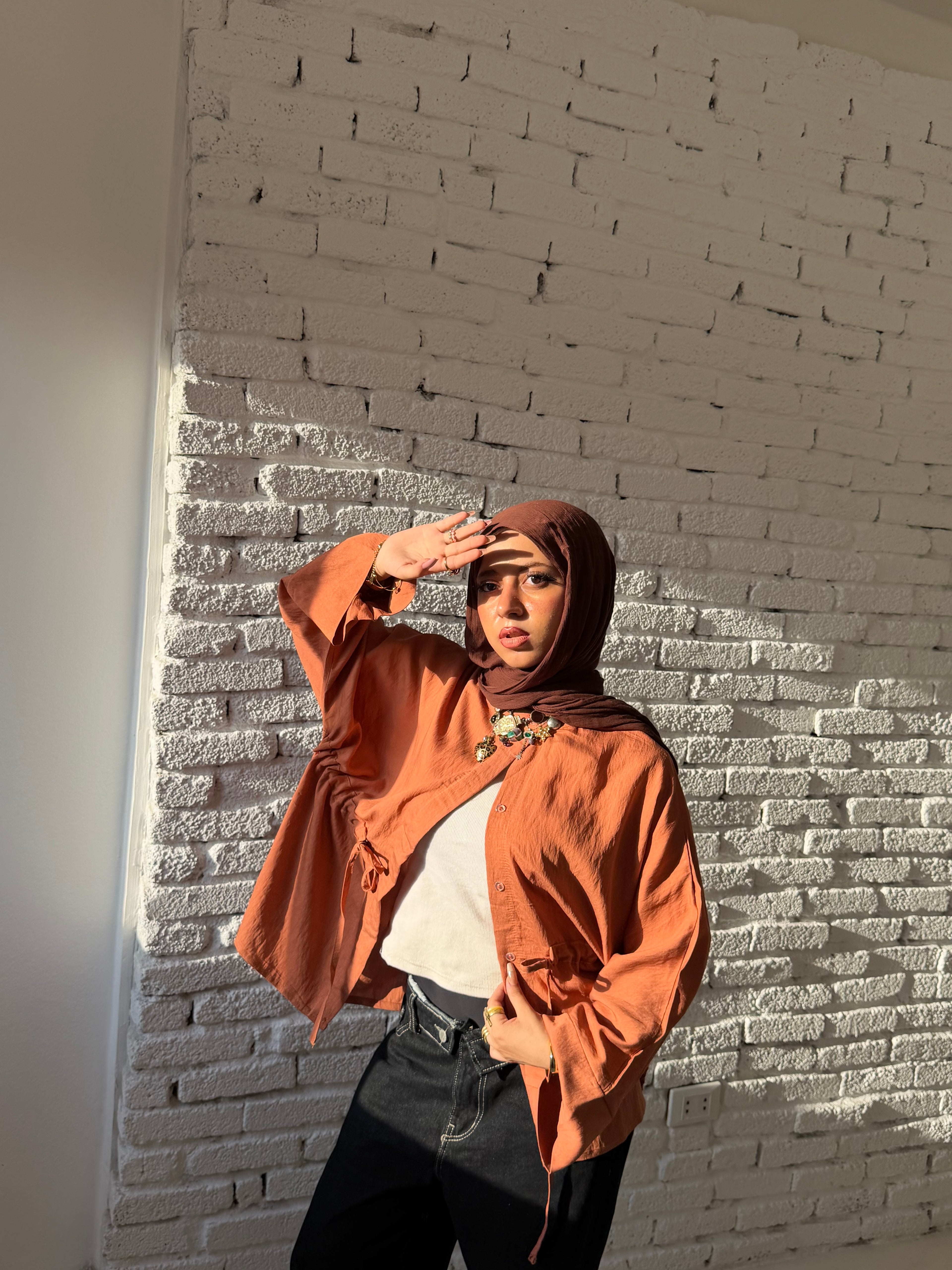 GATHERED WAIST BLOUSE