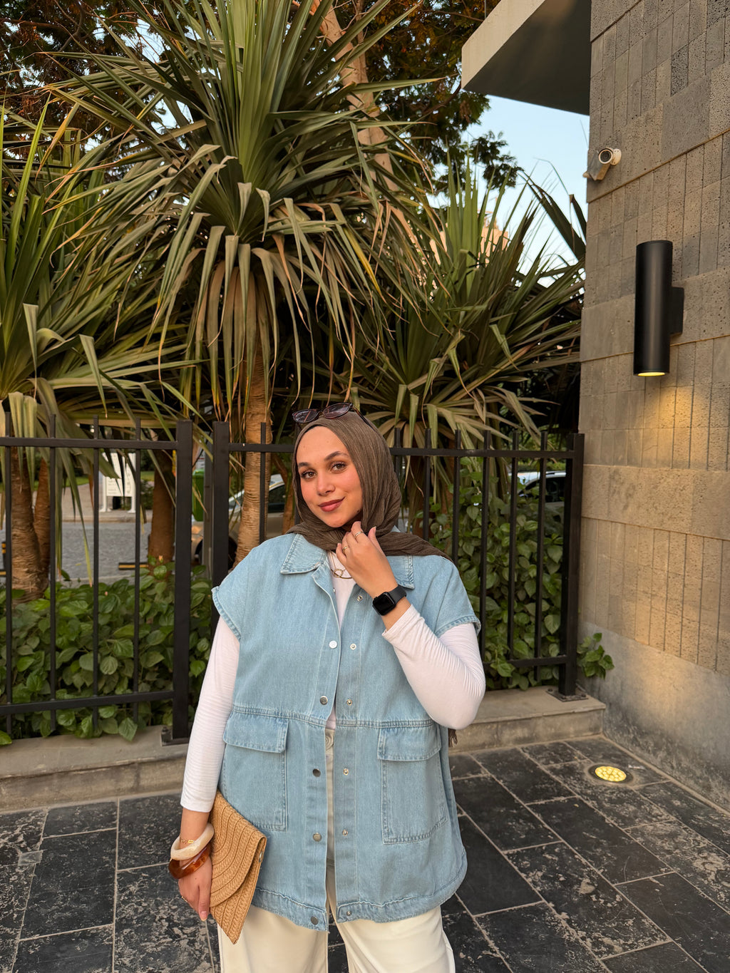 SIDE SLIT DENIM JACKET