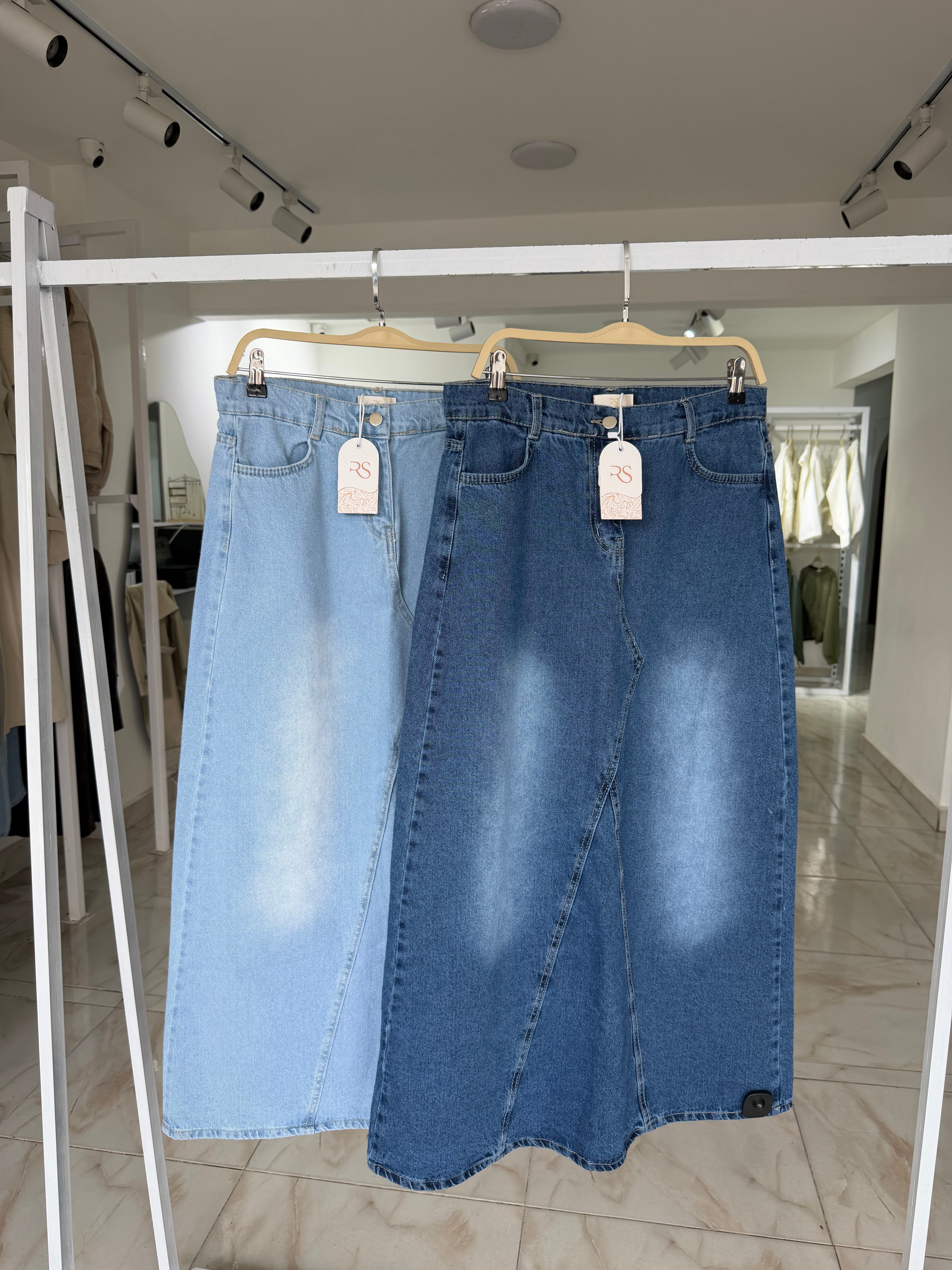 CROSSLINE DENIM SKIRT