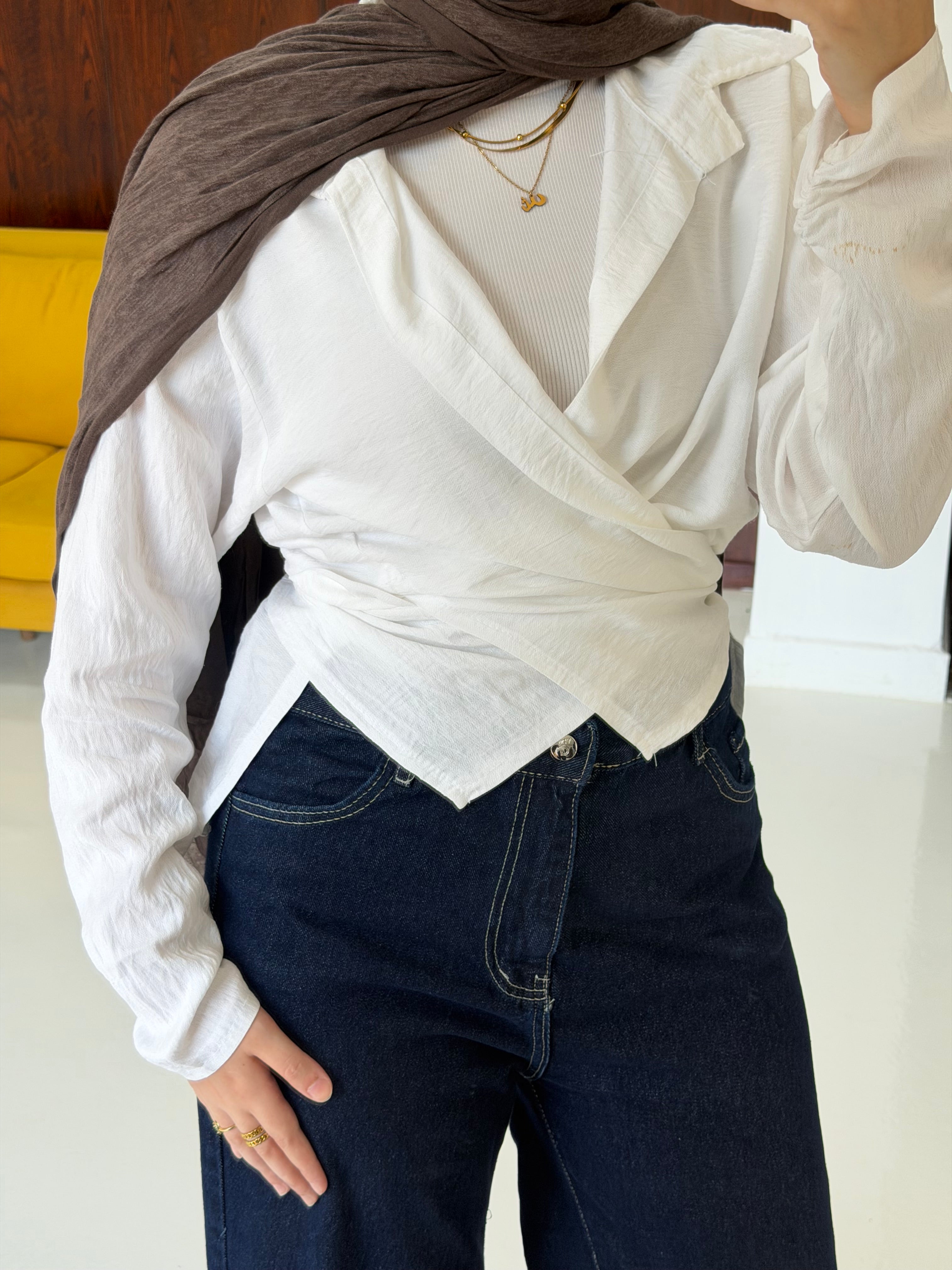 TWISTED SHIRT